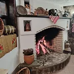 бащин дом * Apriltsi (Lovech)