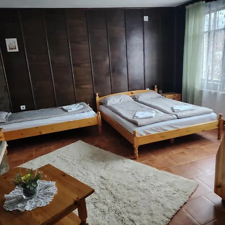 бащин дом 아프릴치