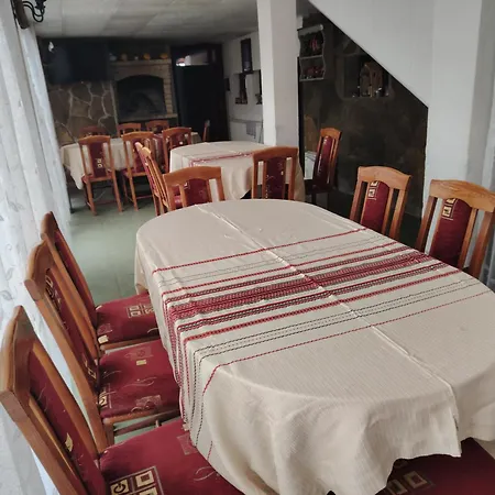 Affittacamere бащин дом Apriltsi (Lovech)