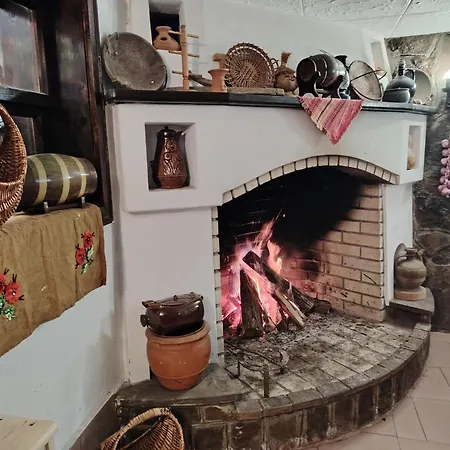 бащин дом * Apriltsi (Lovech)