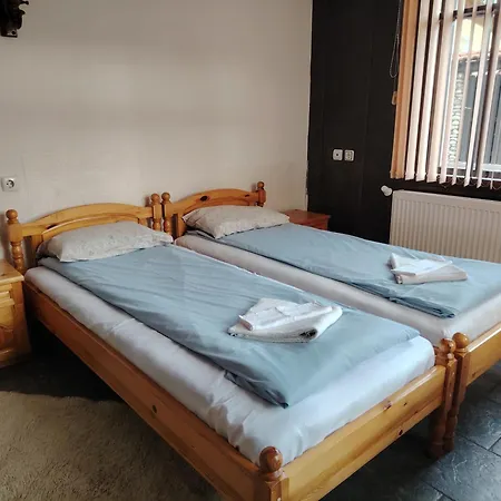 бащин дом Affittacamere Apriltsi (Lovech)