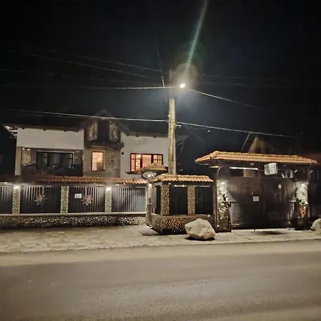 бащин дом Affittacamere Apriltsi (Lovech)