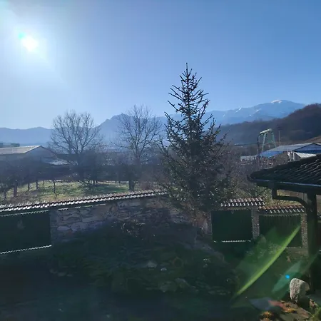 бащин дом * Apriltsi (Lovech)