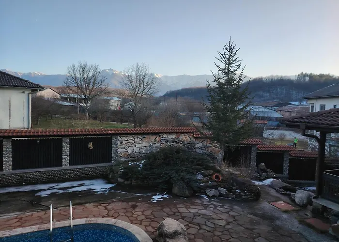 бащин дом Pensjonat Apriłci