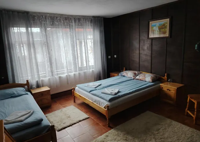 бащин дом * Apriłci