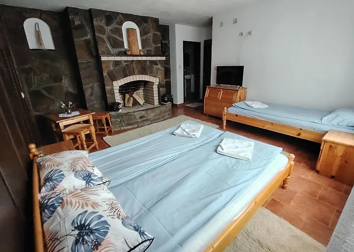 бащин дом Apriłci